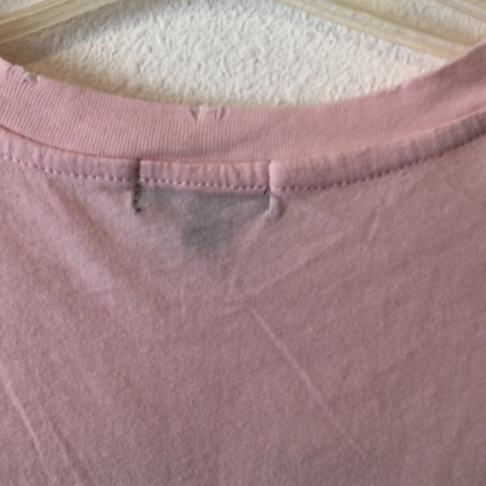 WildFox Stay Wild Distressed Tee  size Medium - Picture 11 of 12